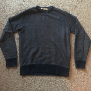 Levi's Standard Fit Long Sleeve Sweater